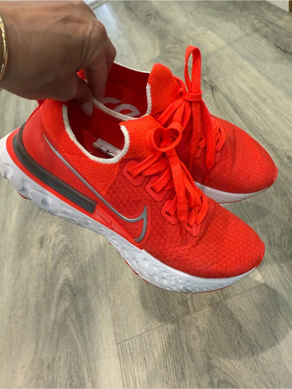 Nike React Infinity Run Flyknit Running Shoes Hyper Crimson Size 8 Women’s